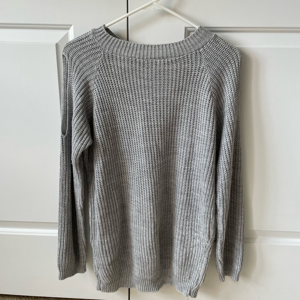 NASTYGAL GREY SWEATER W CUT OUT SLEEVE